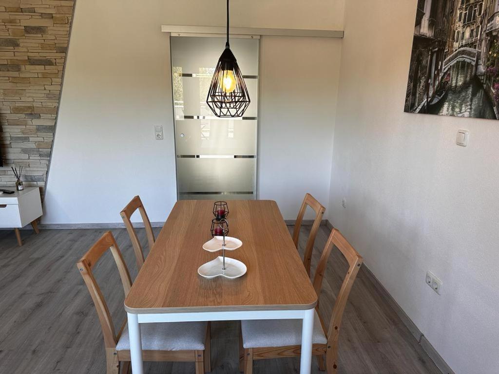 A&V Apartments Wunderschoene Rheinblick Wohnung Zum Entspannen Apt Ela Duisburg Eksteriør bilde