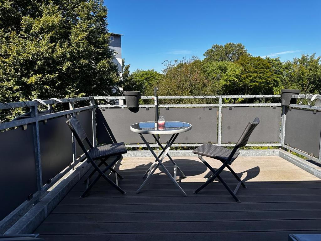 A&V Apartments Wunderschoene Rheinblick Wohnung Zum Entspannen Apt Ela Duisburg Eksteriør bilde