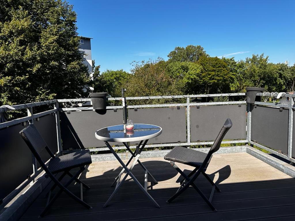 A&V Apartments Wunderschoene Rheinblick Wohnung Zum Entspannen Apt Ela Duisburg Eksteriør bilde